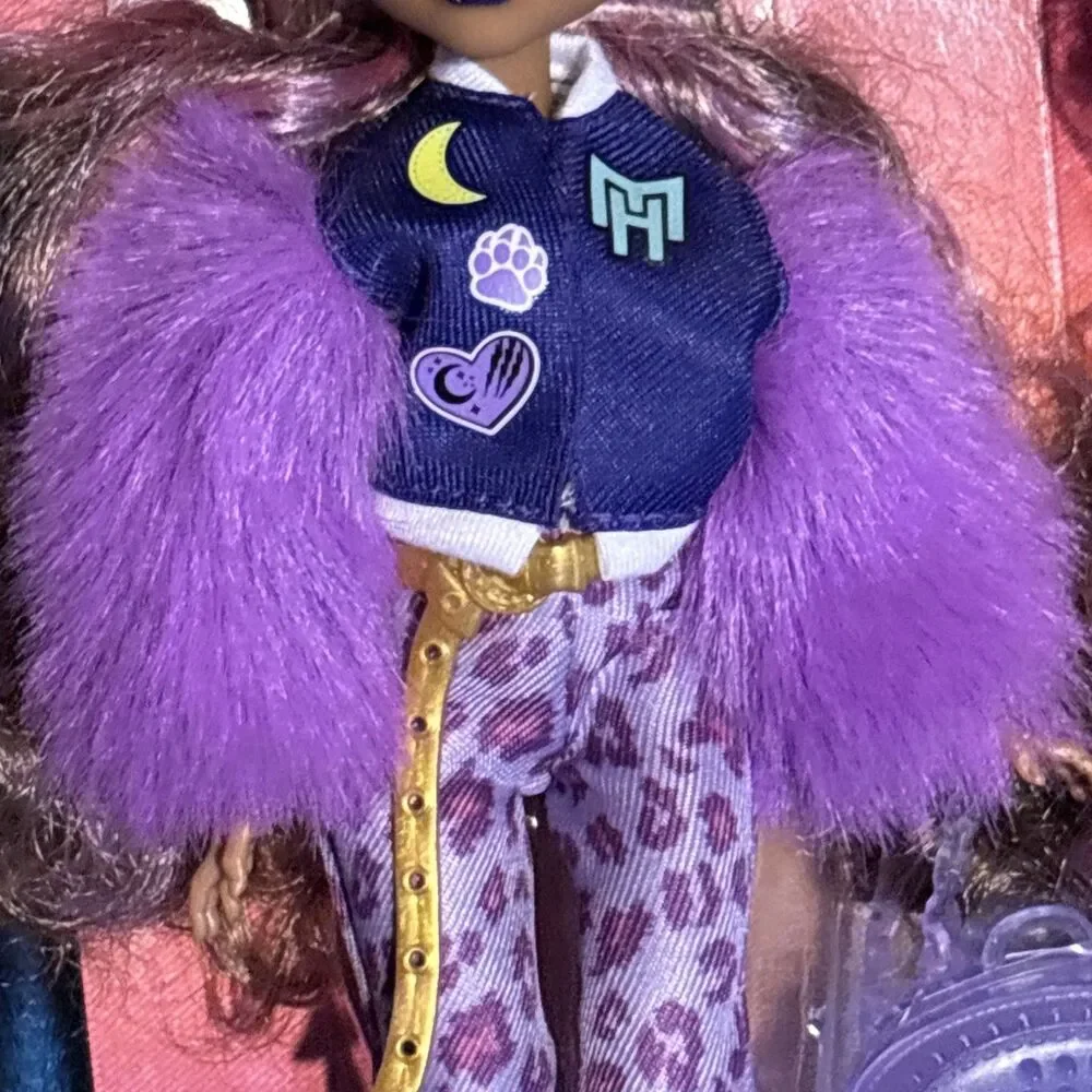Monster High Clawdeen Wolf Doll Purple Hair Fashion Accessories No Pet NEW Open